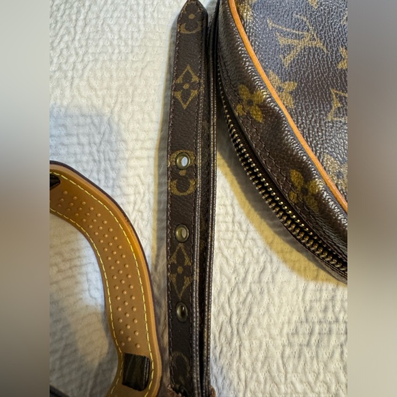 🔥 ✨Louis Vuitton Danube Monogram Crossbody Vintage-AUTHENTIC - Picture 14 of 14